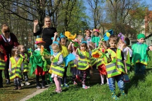 Przedszkolaki powitały wiosnę w mini-zoo